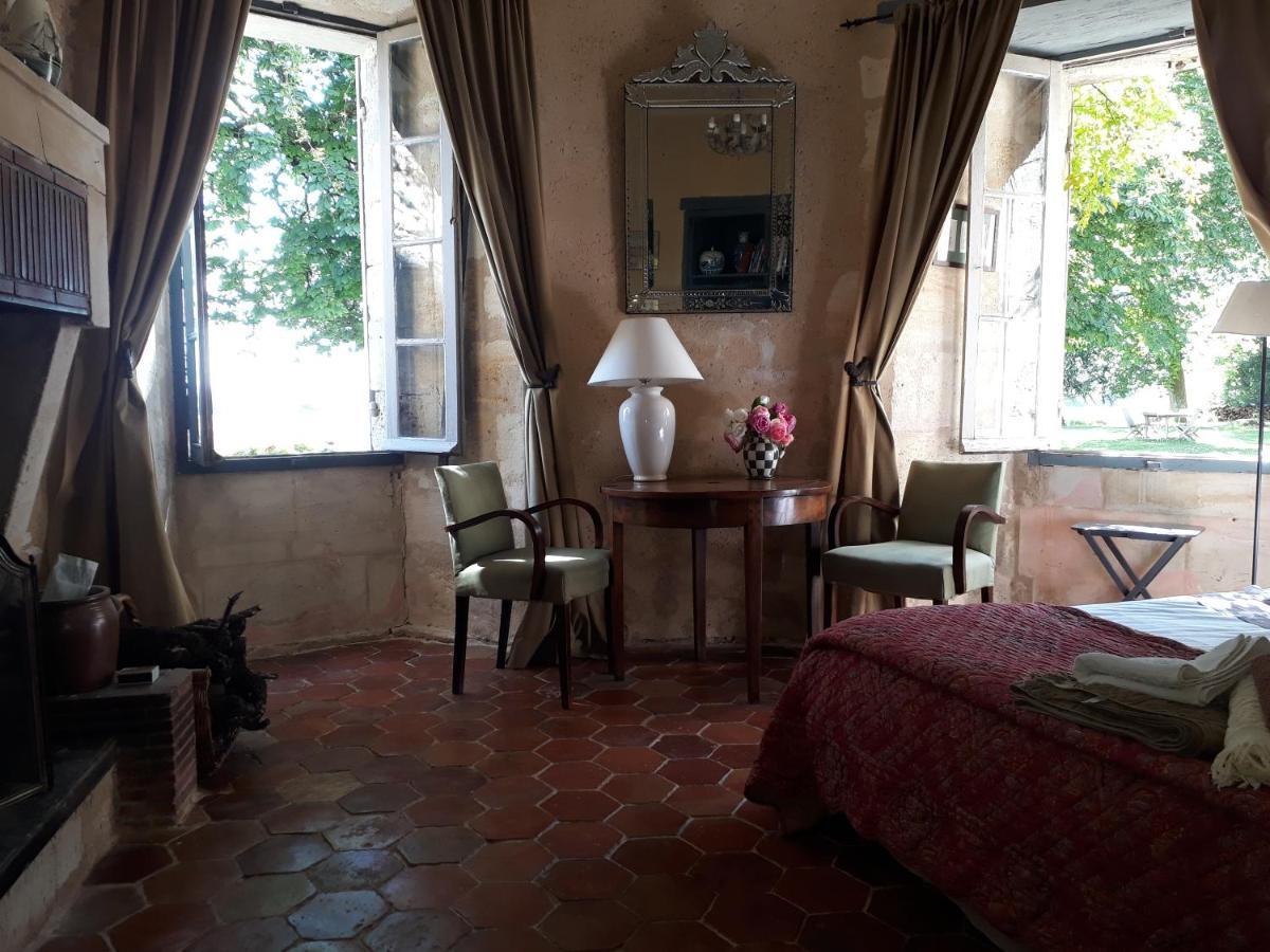 La Chambre De La Tour Lugon et l'Ile du Carney Room photo